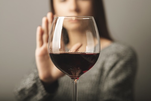 Efectes de l’alcohol i per què cal reduir-ne el consum – Adeslas Salud y Bienestar