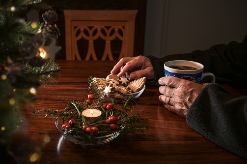 Síndrome de la silla vacía: cómo superar las ausencias en Navidad – Adeslas Salud y Bienestar