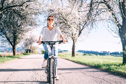 Descubre cómo la primavera puede ayudarte a tener una vida más activa – Adeslas Salud y Bienestar