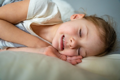 Rinitis infantil: ¿cómo diferenciar si es alergia o resfriado? - Adeslas Salud y Bienestar