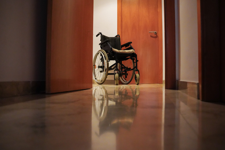 Esclerosi lateral amiotròfica (ELA): símptomes, tractament i cures - Espai de Salut Adeslas