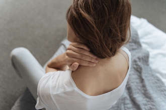 Mujer con dolor de espalda