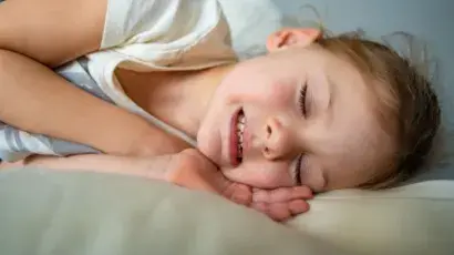 Bruxismo infantil: ¿por qué rechinan los dientes? - Adeslas Salud y Bienestar