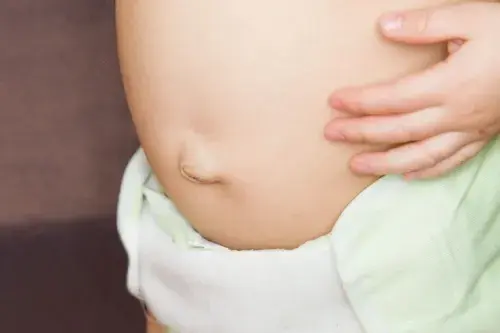 Hernias umbilicales e inguinales en la infancia: todo lo que necesitas saber