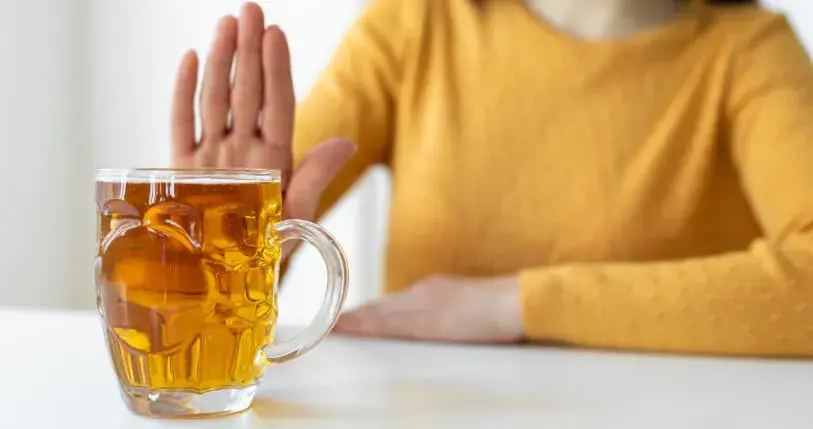 Alcohol i salut: existeix una quantitat segura d’alcohol? - Adeslas Alcohol i salut: existeix una quantitat segura d’alcohol? - Adeslas